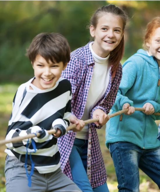 Les camps de vacances sensibilisent les enfants aux autres